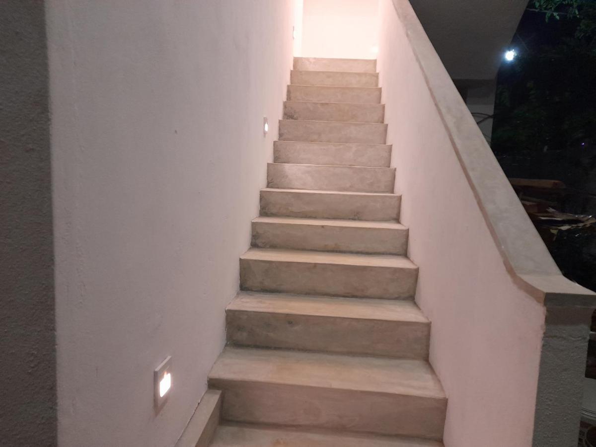 Gloria Inn Negombo Buitenkant foto