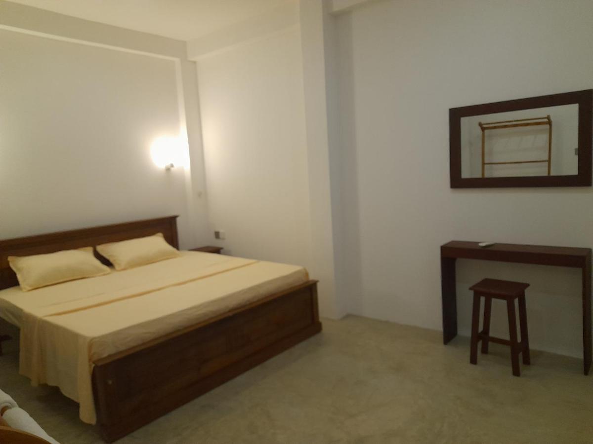 Gloria Inn Negombo Kamer foto